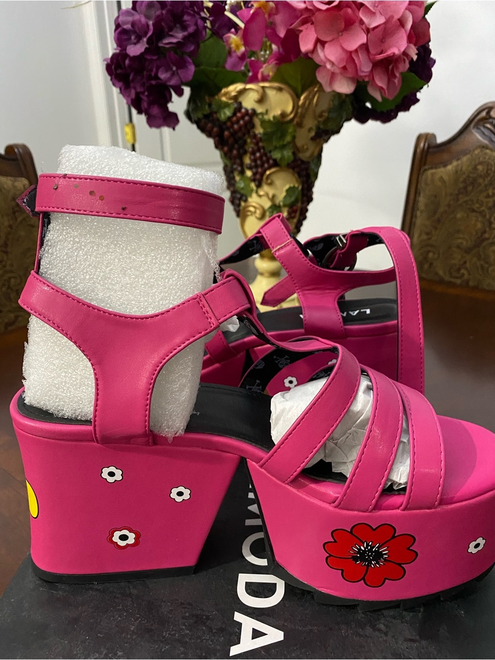 Moda Hot Pink Floral Platform Sandals - Picture 8 of 15